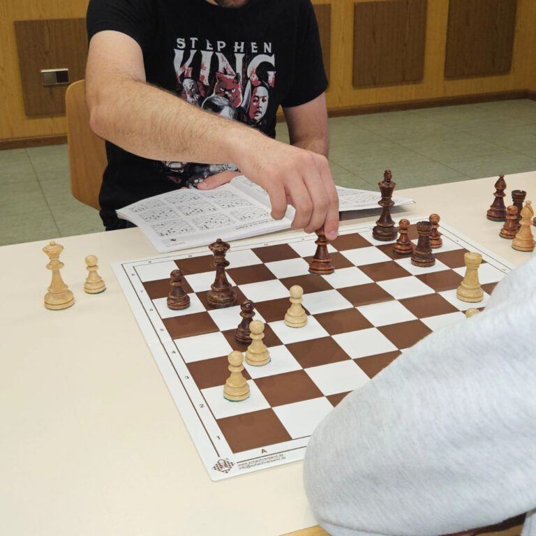 Instagram post from schach.pruem. This post is in position 2.